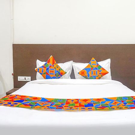 Fabhotel Om Sai - Nr Nashik Railway Station Экстерьер фото