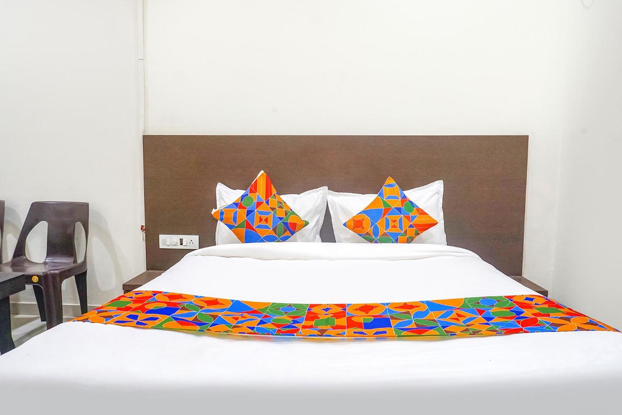 Fabhotel Om Sai - Nr Nashik Railway Station Экстерьер фото