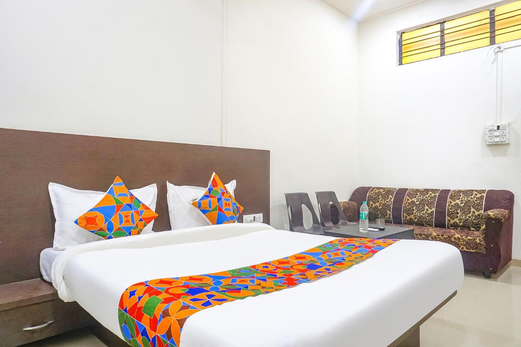 Fabhotel Om Sai - Nr Nashik Railway Station Экстерьер фото