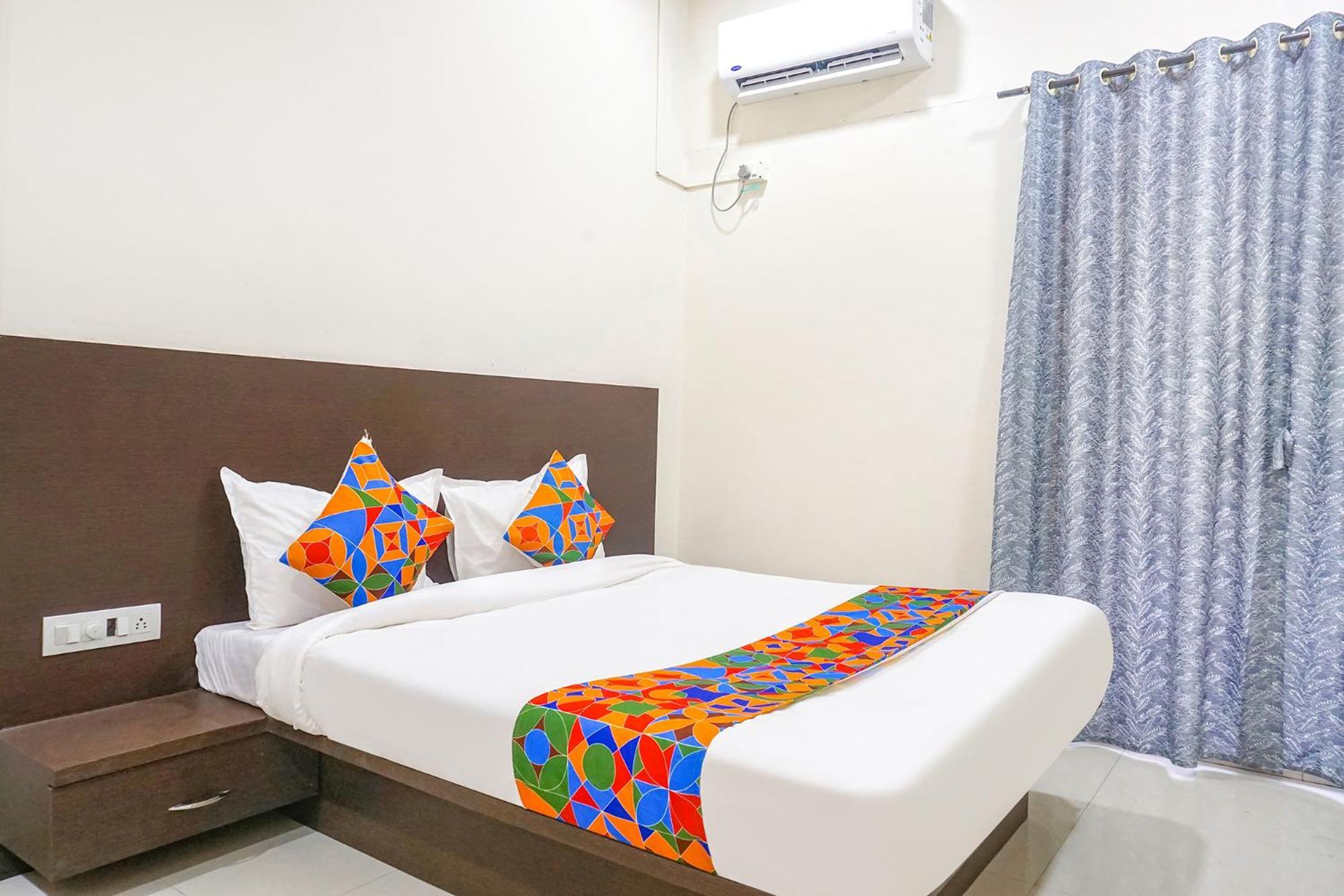 Fabhotel Om Sai - Nr Nashik Railway Station Экстерьер фото